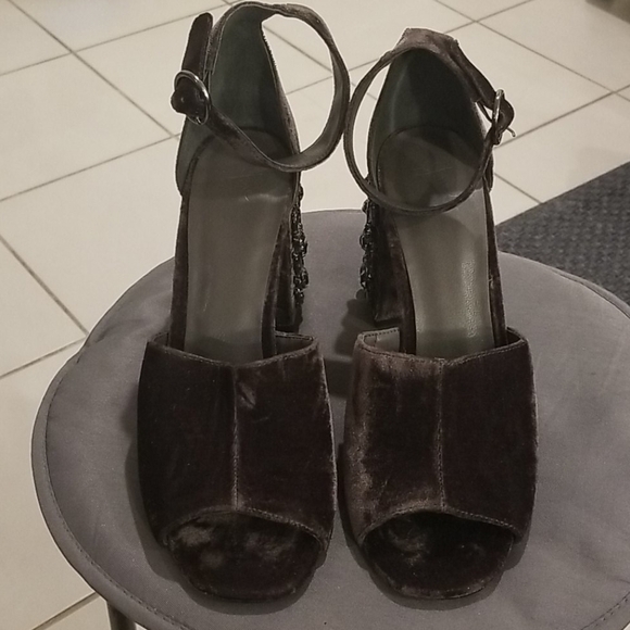 💕JOIE💕 Lafayette Velvet Heel Sandal In Coal - Picture 12 of 16